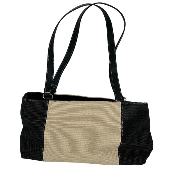Relic Womens Colorblock Woven Shoulder Bag Black Cream Flower Charm Tote - Picture 3 of 9